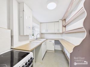 Kitchen- click for photo gallery